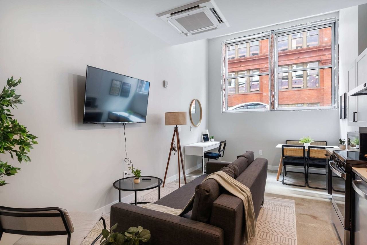 205 West 4th Street - Photo 7 of 50