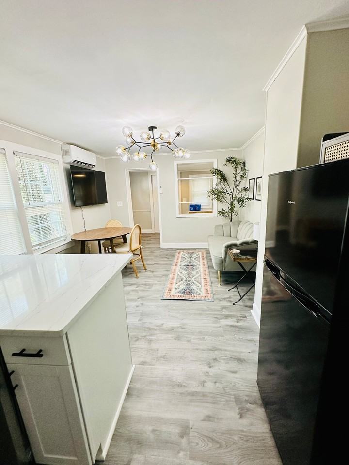 231 Rogers Ave #1234784P - Photo 4 of 50