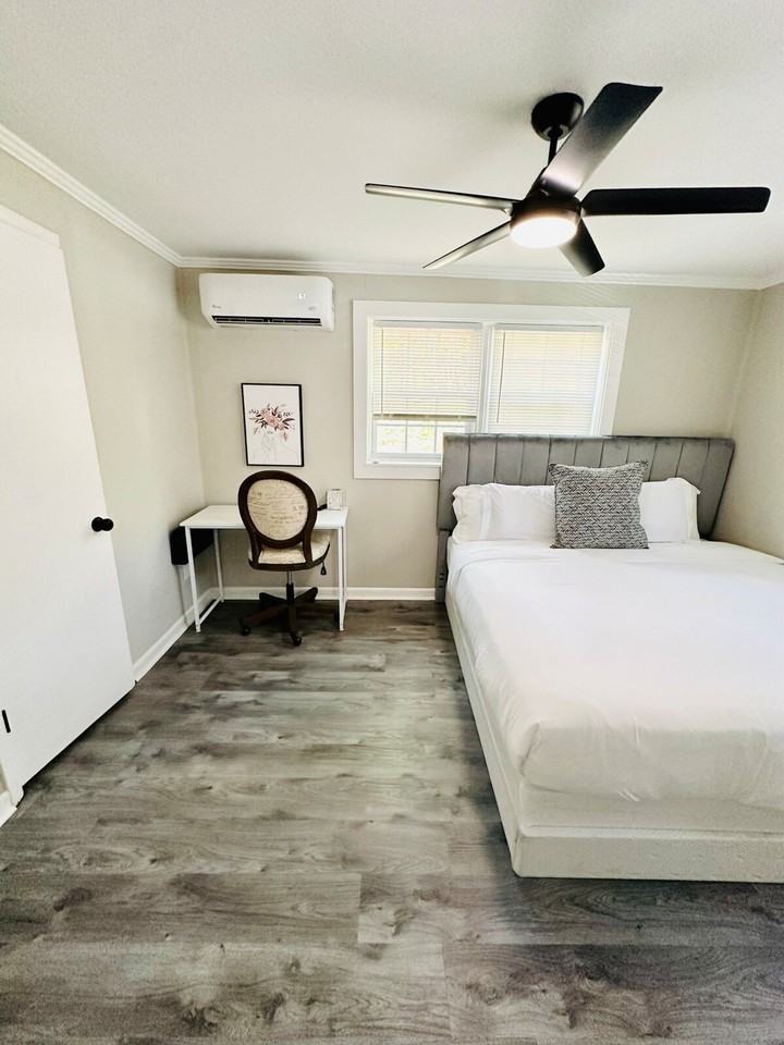 1B Christopher St #1234784P - Photo 7 of 50
