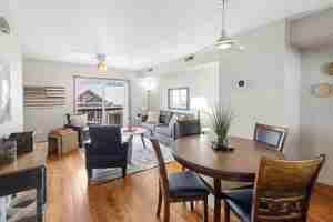 featured image of 11 Hanna Ln