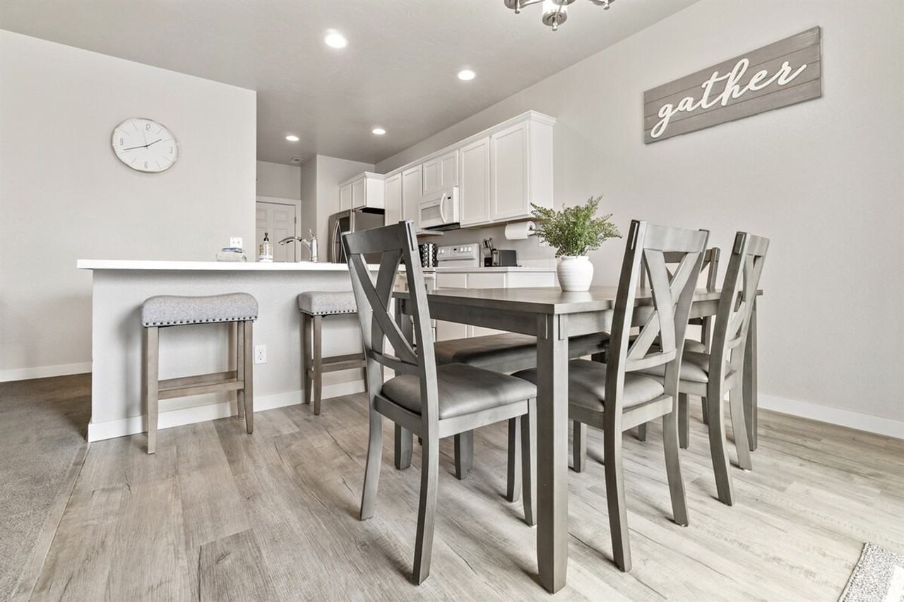 2646 W Snyder St #1308956P - Photo 6 of 37