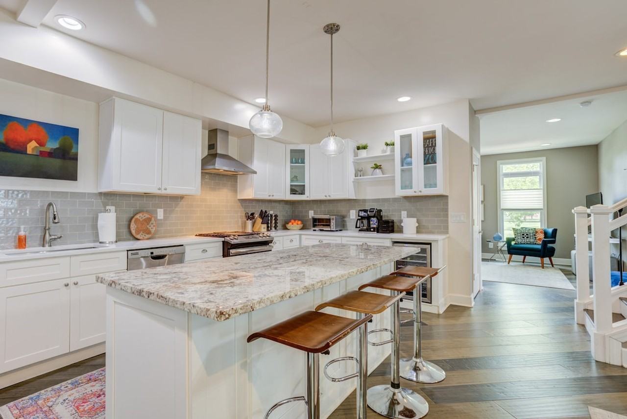 373 E Morris St #1303761P - Photo 5 of 37