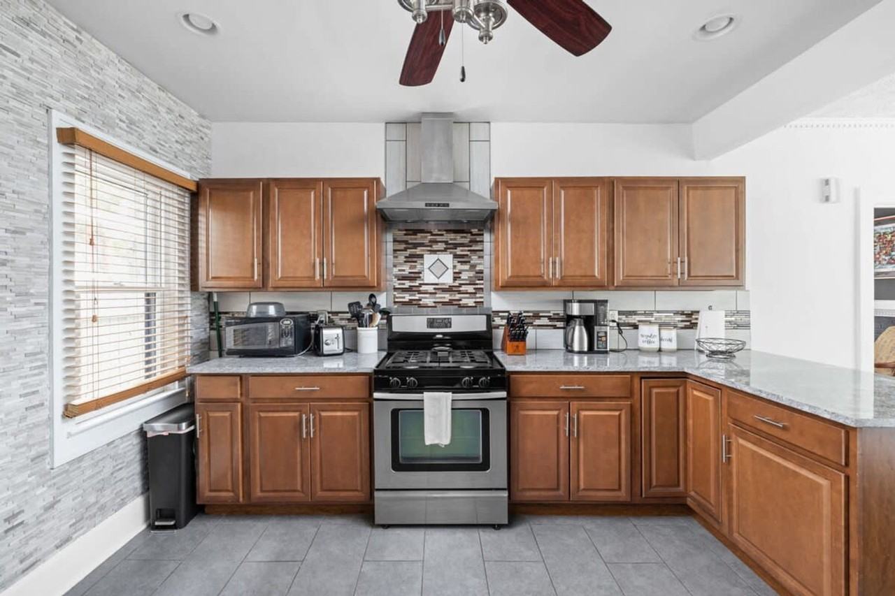 4452 Carrollton Ave #1303768P - Photo 4 of 37