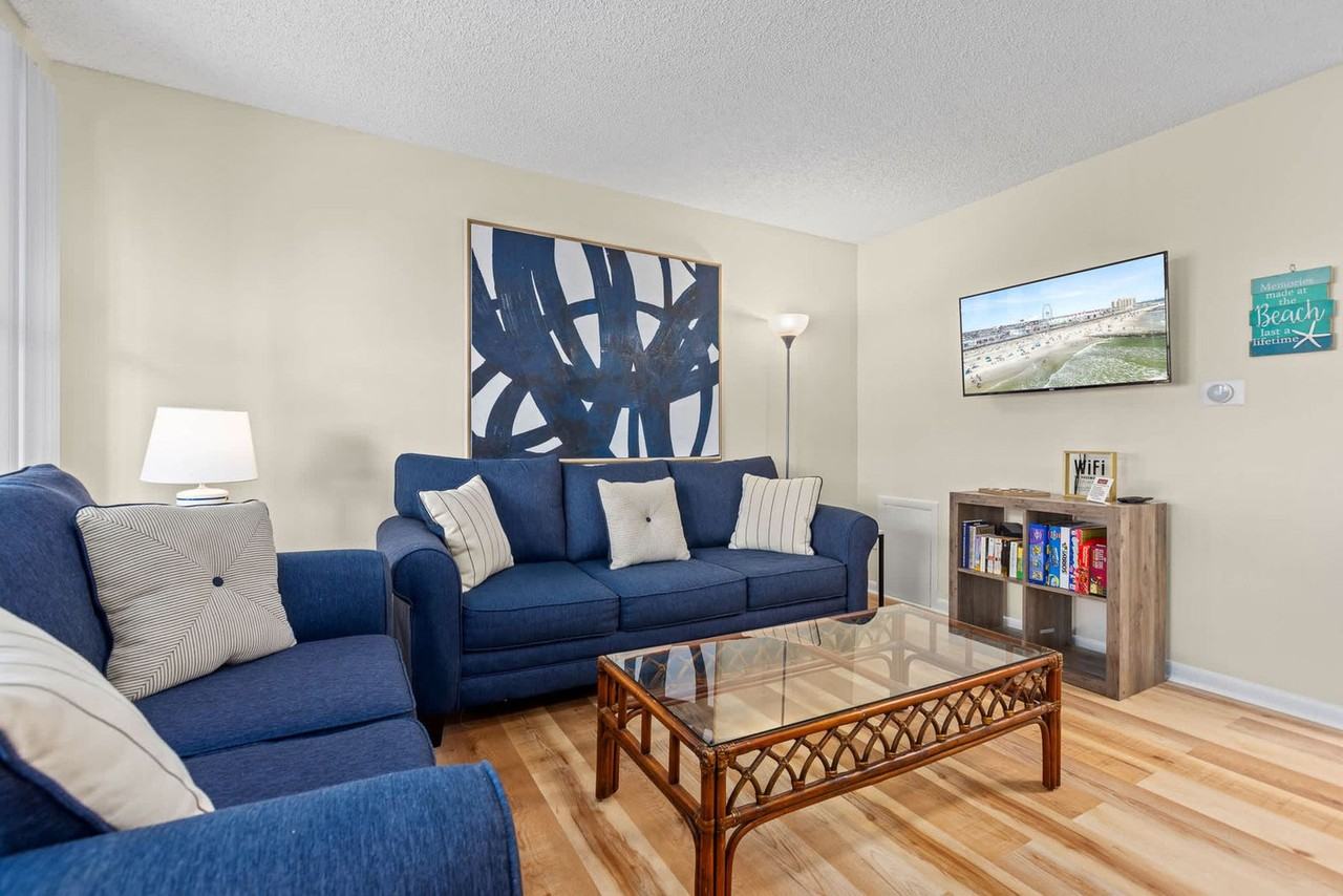 875 Plymouth Pl #1308990P - Photo 2 of 30