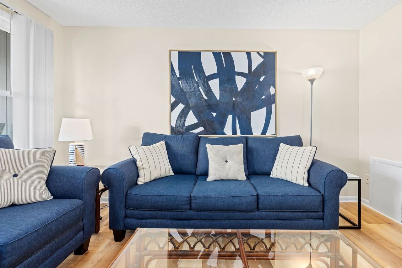 875 Plymouth Pl #1308990P - Photo 3 of 30