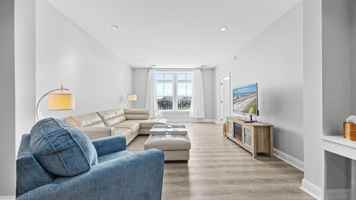 featured image of 810 Asbury Ave