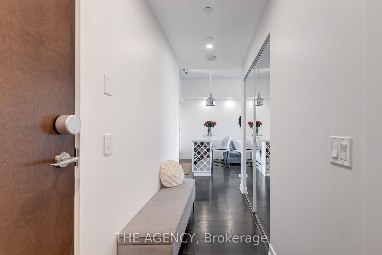 2212 Lake Shore Boulevard West - Photo 2
