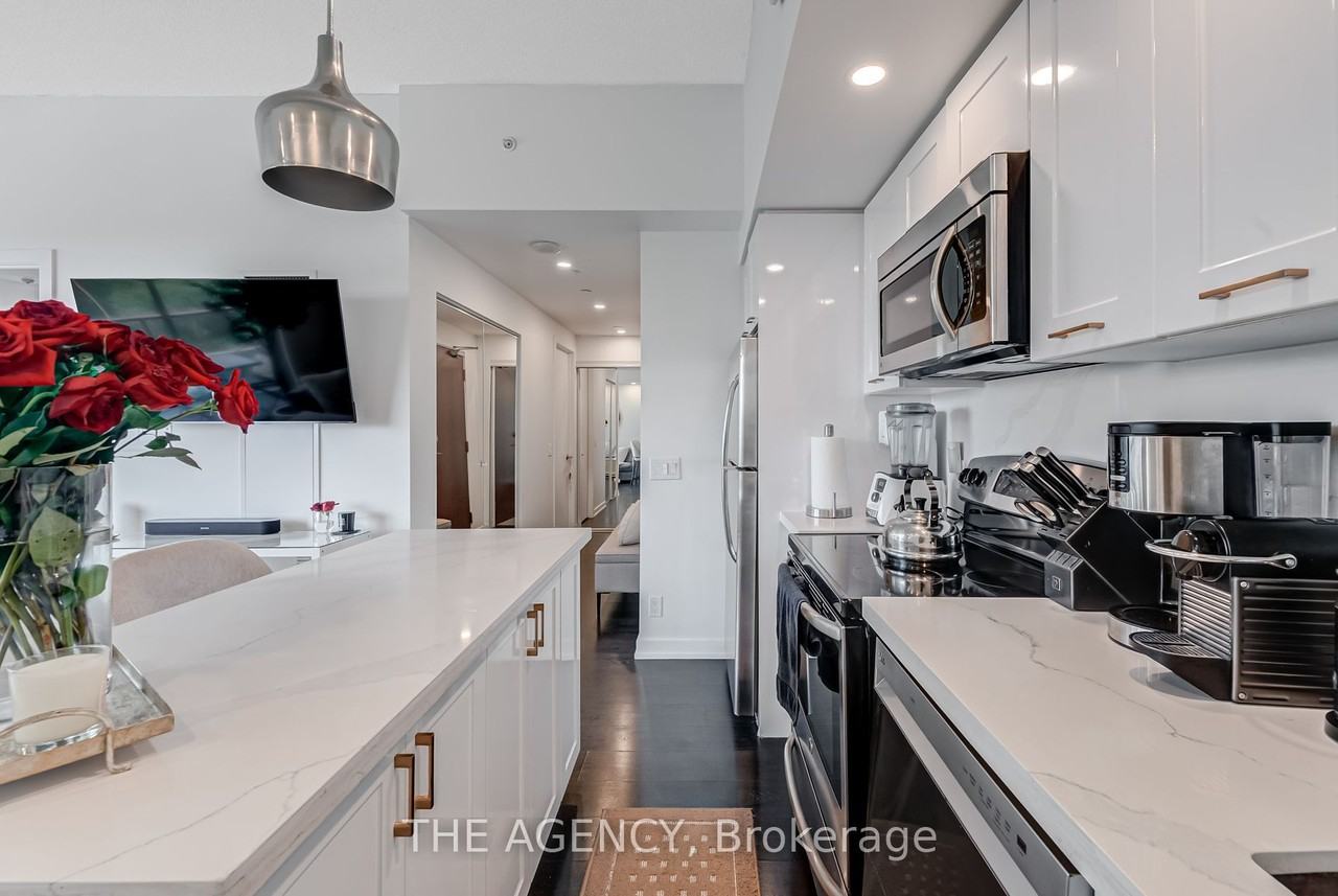 2212 Lake Shore Boulevard West - Photo 6