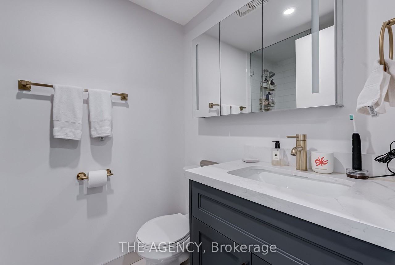 2212 Lake Shore Boulevard West - Photo 12