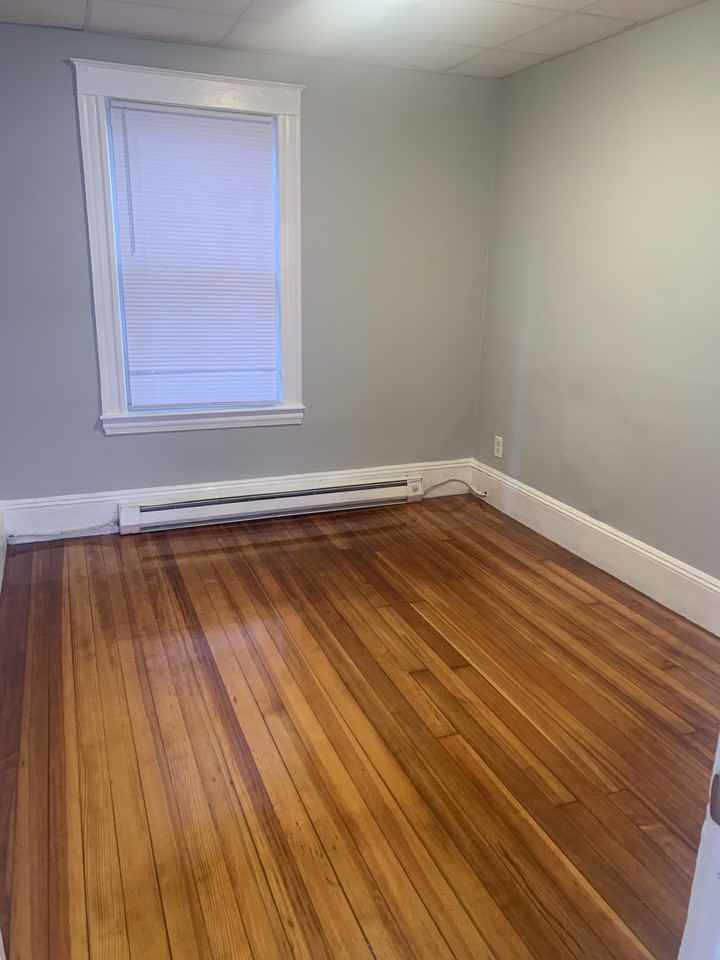 41 Salem Street #2 - Photo 4 of 9