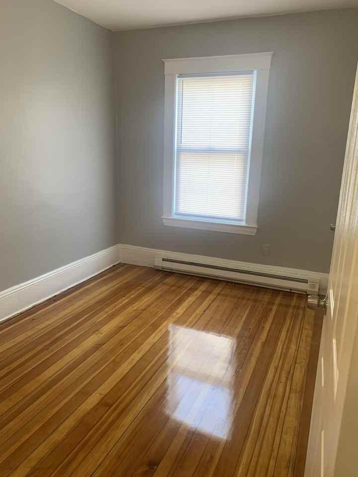 41 Salem Street #2 - Photo 7 of 9