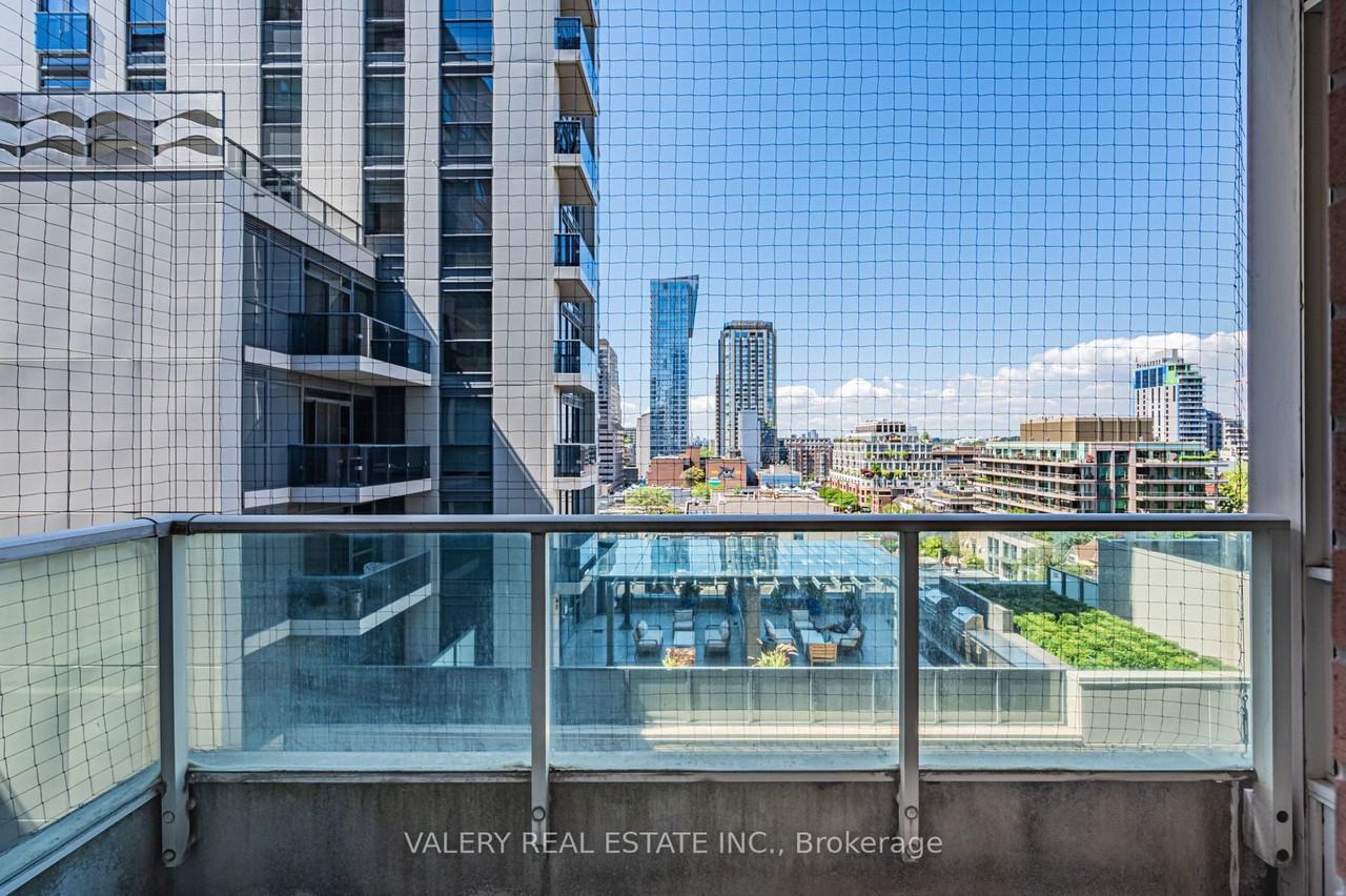 61 Yorkville Avenue - Photo 16