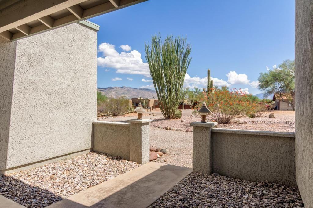 7880 South Avenida De Pina - Photo 3 of 33