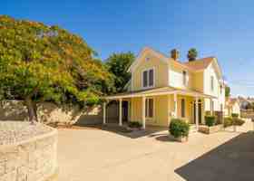 featured image of 27171 Pacific St