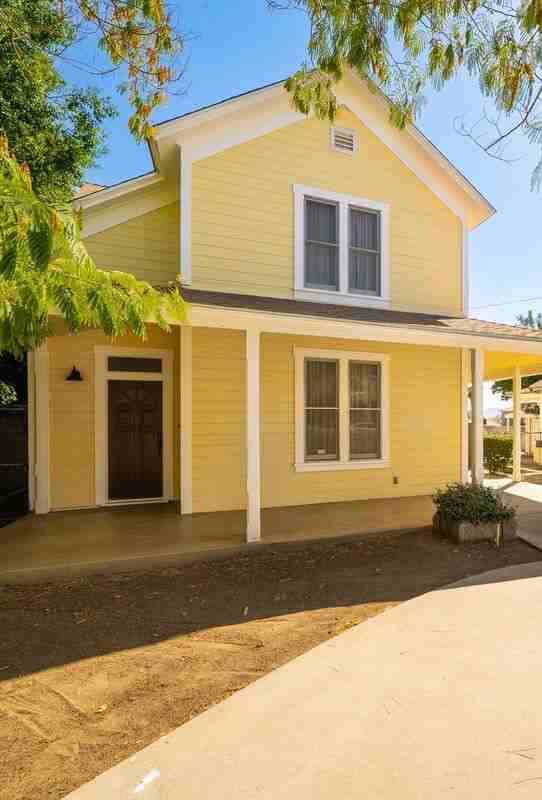 27171 Pacific Street - Photo 2 of 16