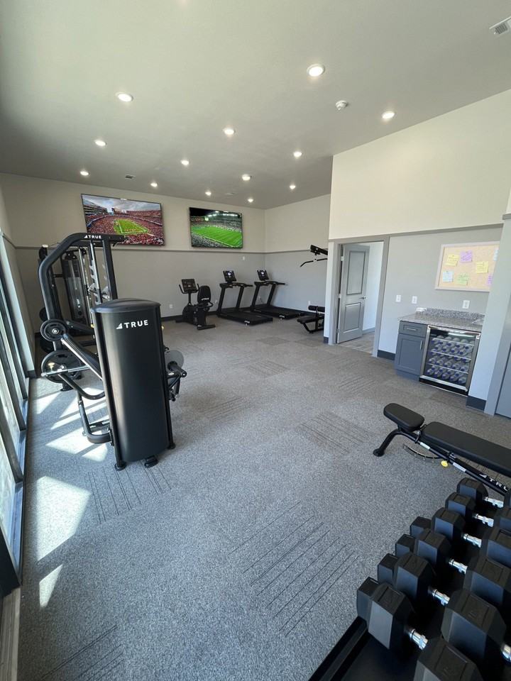 Willow Crossing Apartments - Photo 5 of 25