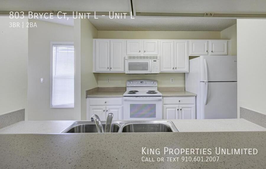 803 Bryce Ct #L - Photo 7 of 32