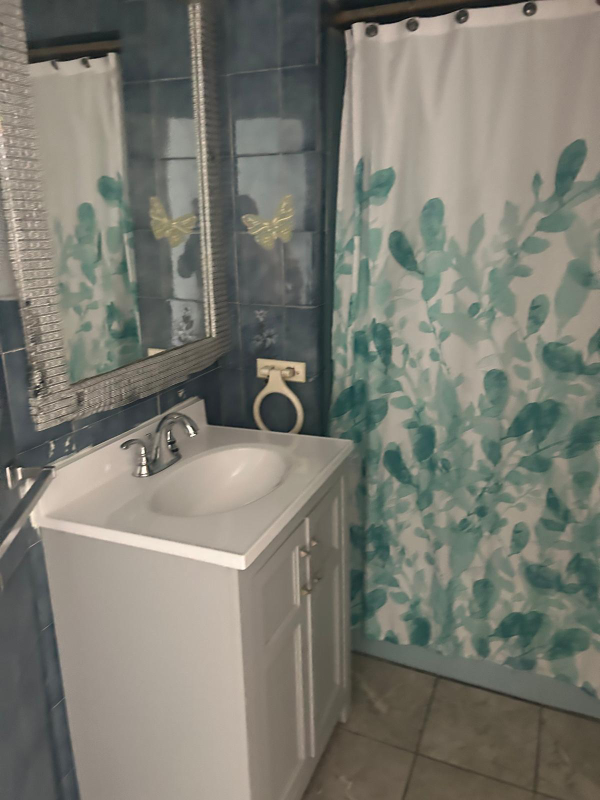 34 Savings St - Photo 3 of 15