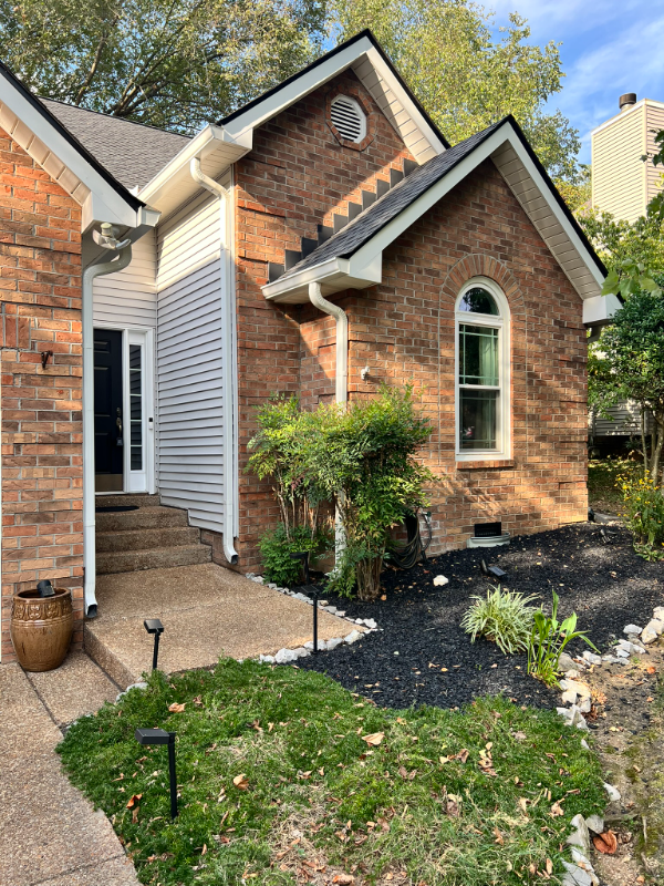 2686 Douglas Ln - Photo 4 of 40