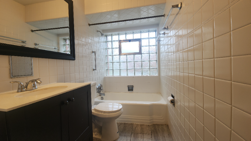 6251 Nottingham Ave #1stFL - Photo 7 of 10