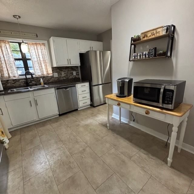 18 Willow Bridge Dr - Photo 3 of 14