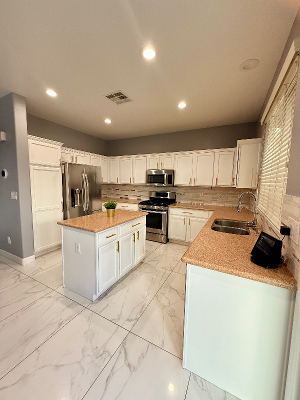 10424 Raining Sky St - Photo 3 of 20