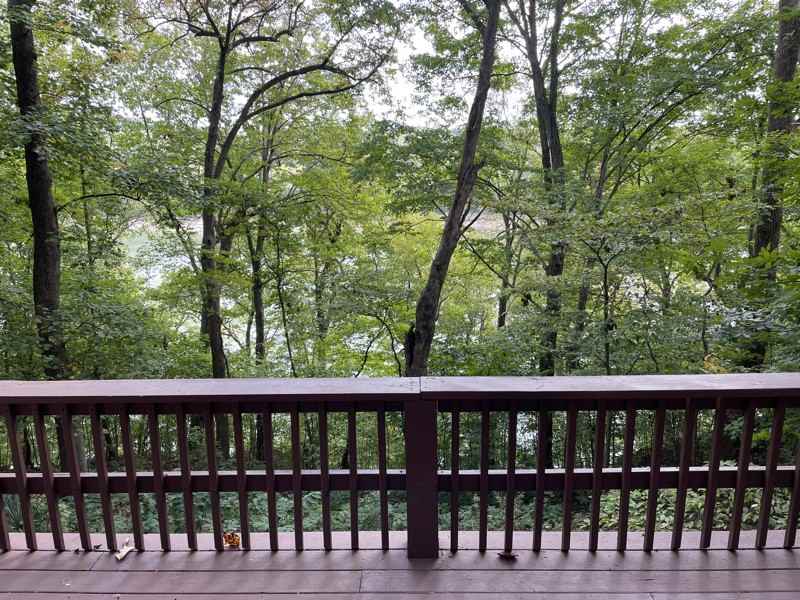 516 Twin Rivers Dr - Photo 2 of 24