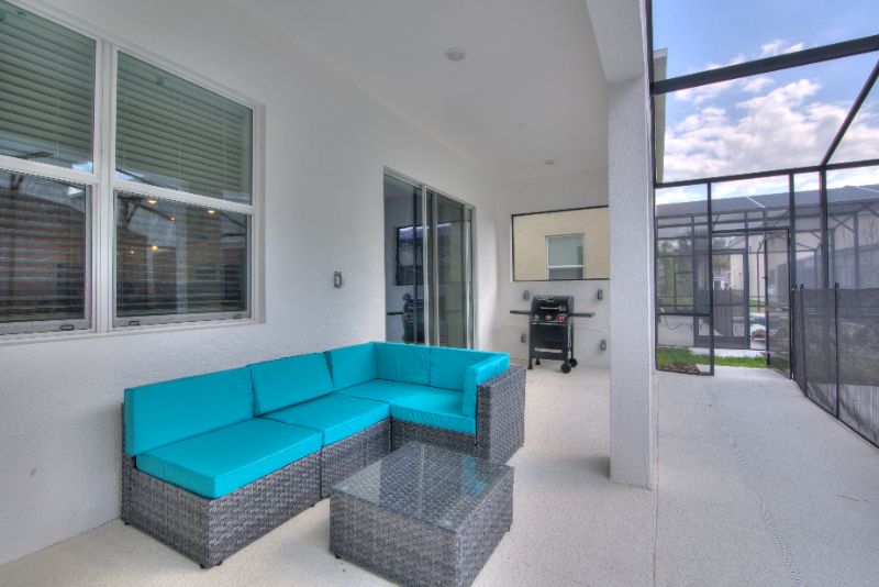 227 Marcello Blvd - Photo 5 of 10