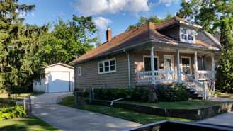 2745 Pardee Ave - Photo 1 of 1