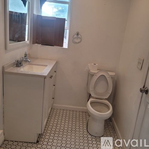 1866 North Uber Street #1R - Photo 7 of 12