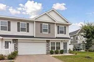 featured image of 14995 Ahena Curv