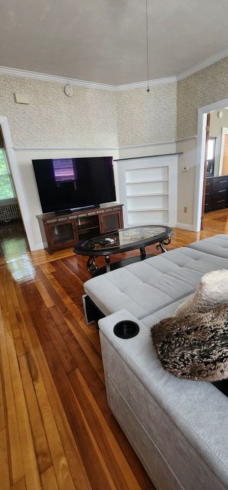 284 Sullivan St #1stFL - Photo 3 of 14
