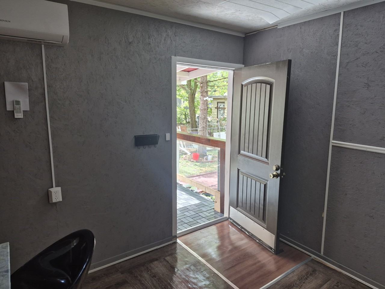 116 N Gladstone Ave #116 - Photo 4 of 17