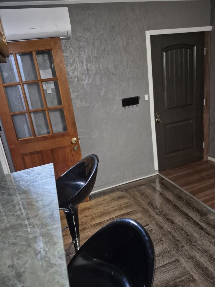 116 N Gladstone Ave #116 - Photo 5 of 17