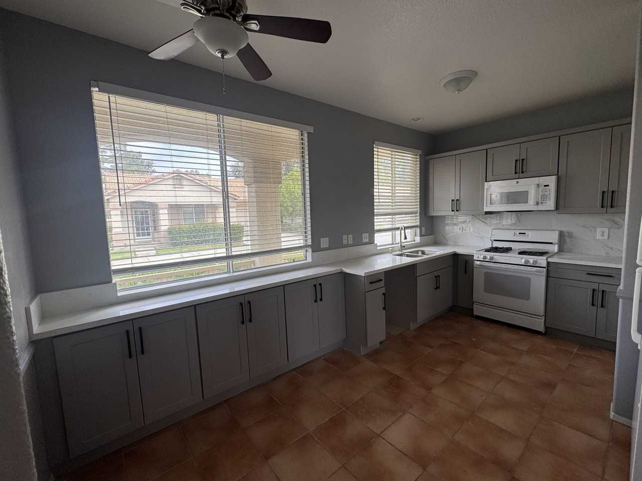 5962 Turnberry Dr #NA - Photo 2 of 13