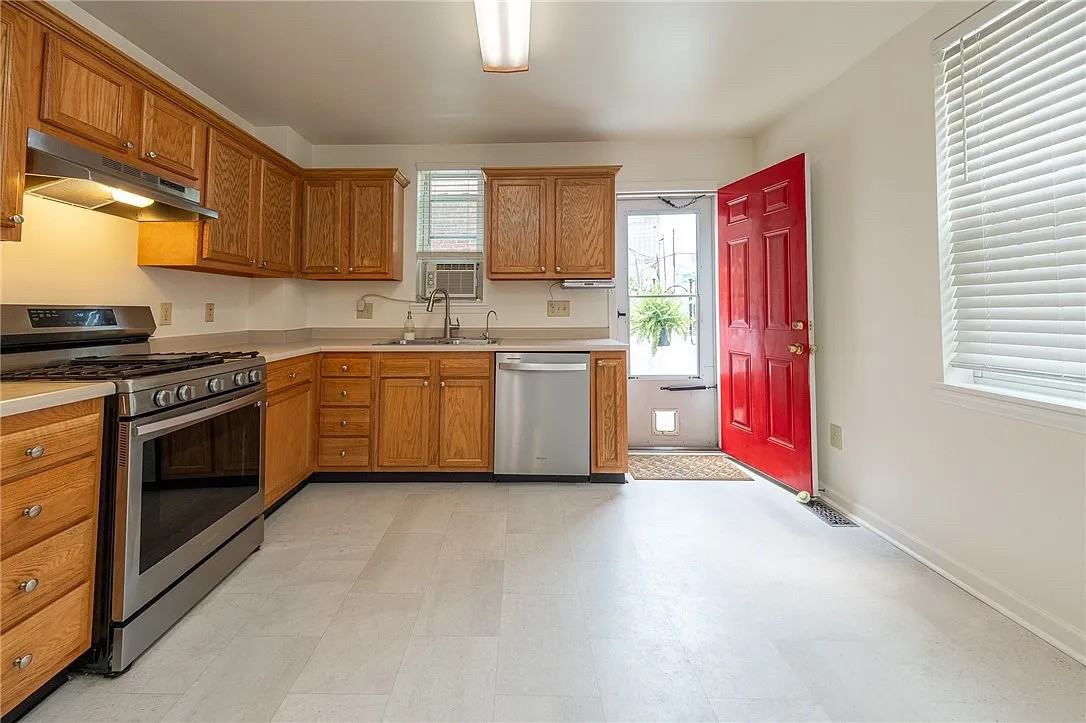 114 Miltenberger St #NA - Photo 7 of 17