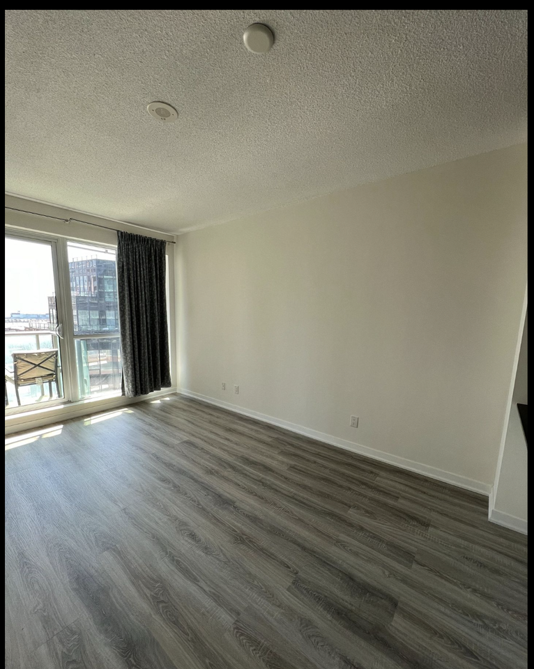 150 East Liberty Street - Photo 3 of 6