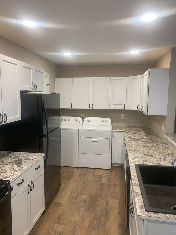 1525 Park Ave #NA - Photo 4 of 21