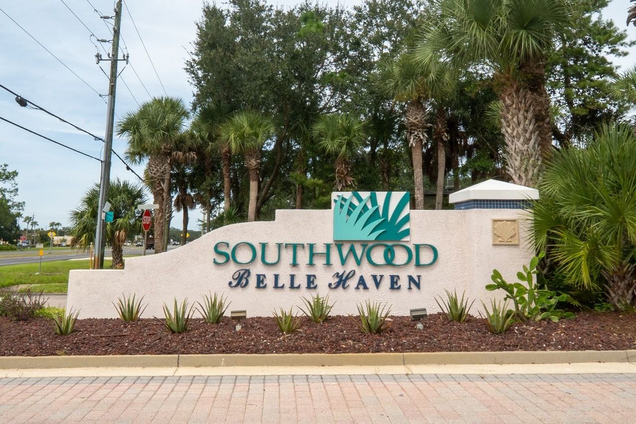 101 Laurel Wood Way - Photo 2 of 50