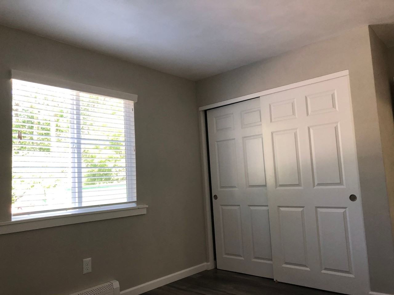 1818 W. Pershing Street - Photo 6 of 13