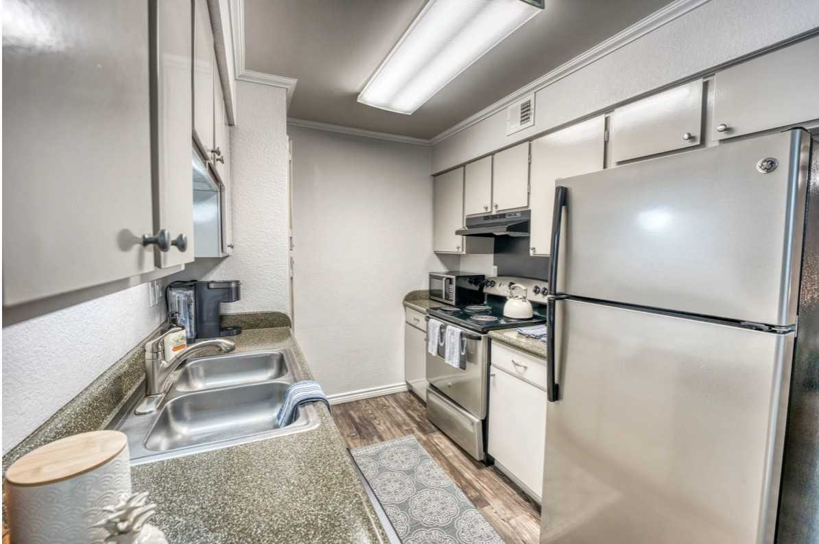 Hart Ln & Executive Center Dr #208 - Photo 3 of 6