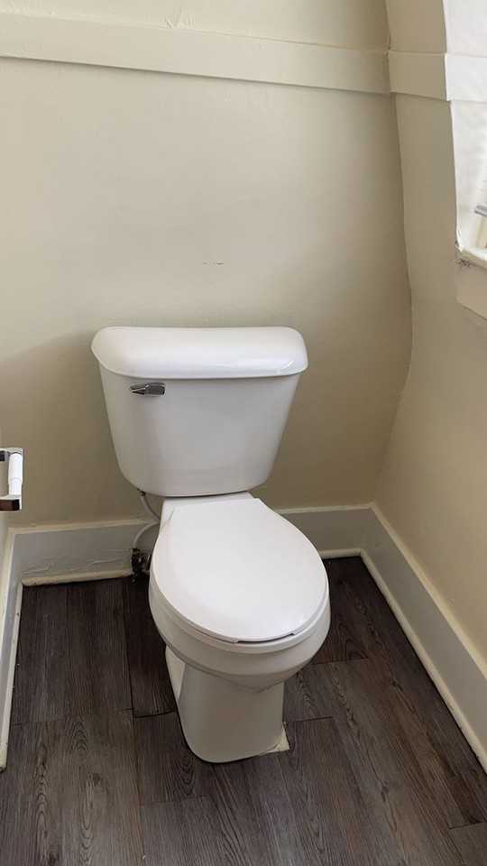 1439/1443 Hawthorne - Photo 3 of 10