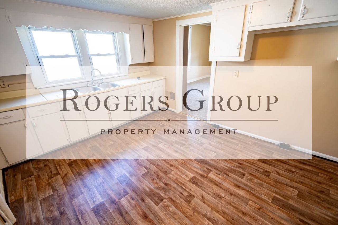 1283 Walters St - Photo 2 of 7