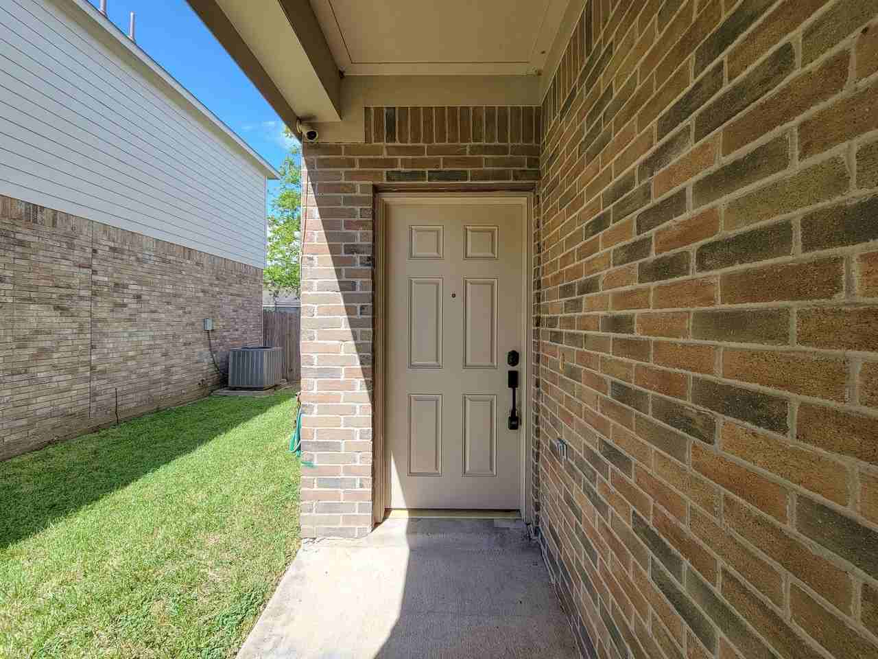 19330 Harvest Stream Way - Photo 3 of 47