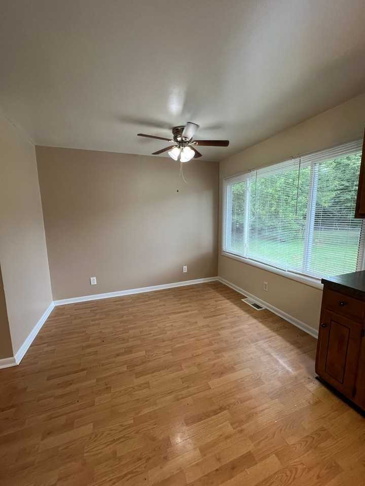 3908 Staatz Dr - Photo 6 of 18