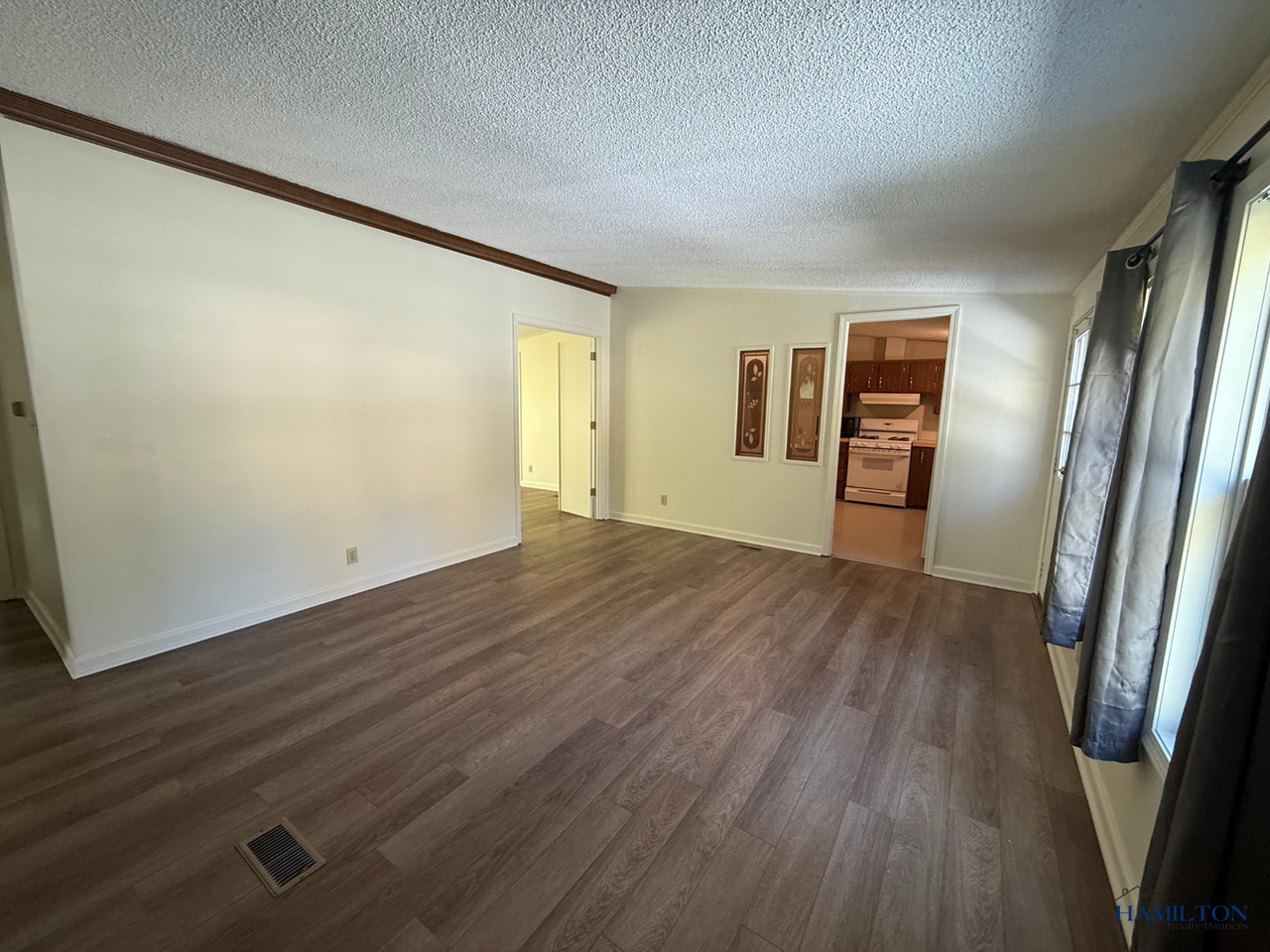 36 Clyde St - Photo 2 of 19