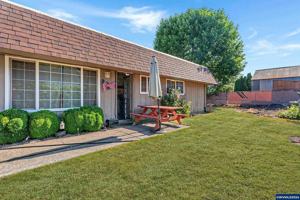 featured image of 3454 Chiefs Ct Ne
