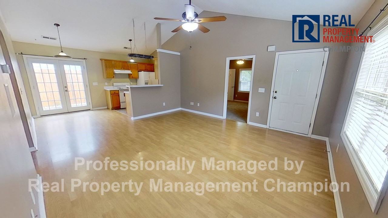 811 Grathwol Dr - Photo 2 of 29