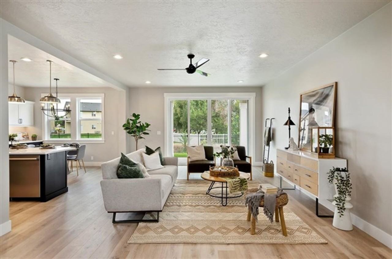 1942 E Knobcone Dr - Photo 7 of 38