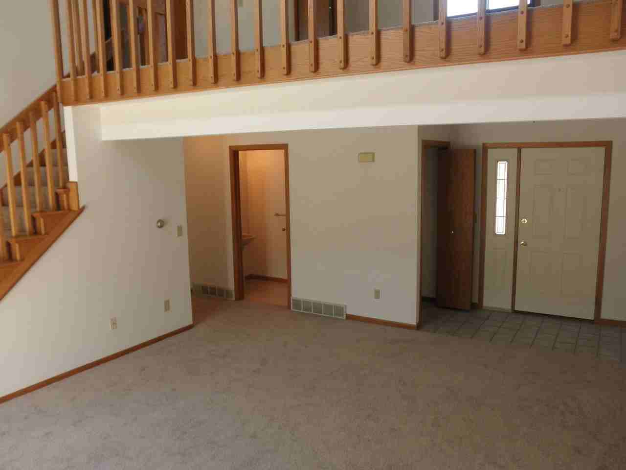 3203 Eau Claire Ave - Photo 3 of 24